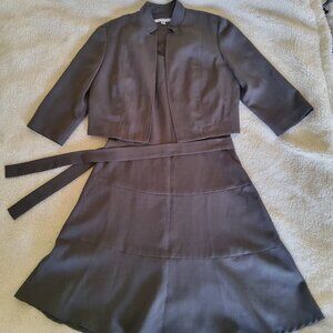 Studio One Chic Grey Blazer with matching dress size 4P EUC